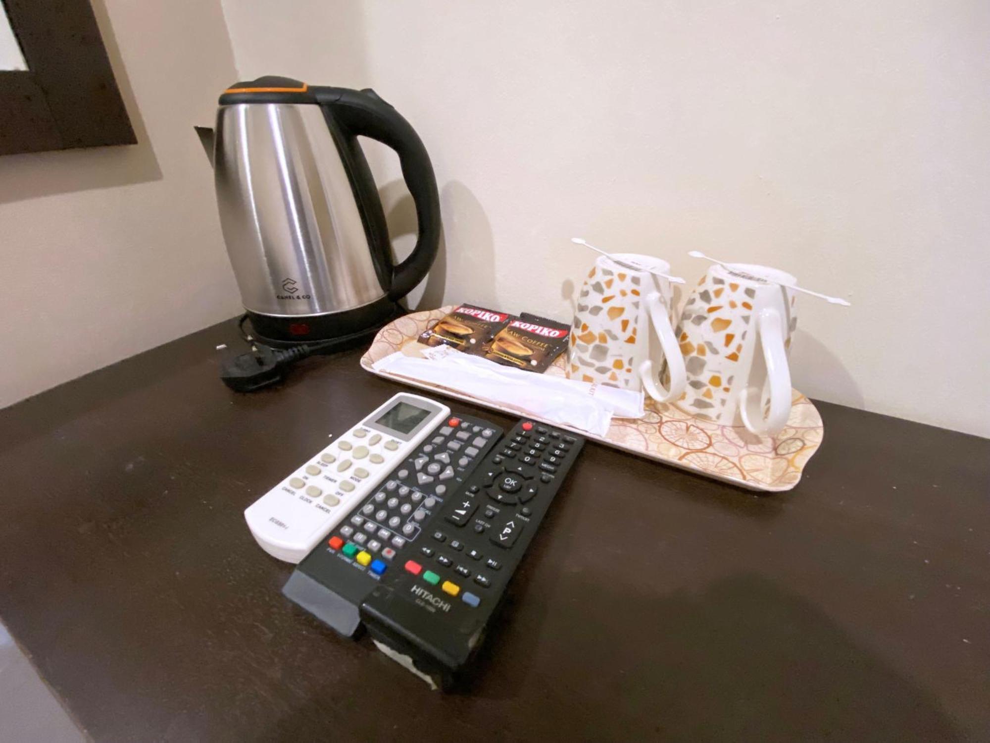 Ze Xiang Hotel - Desa Jaya Ikea Self Check In Джохор Бахру Екстериор снимка